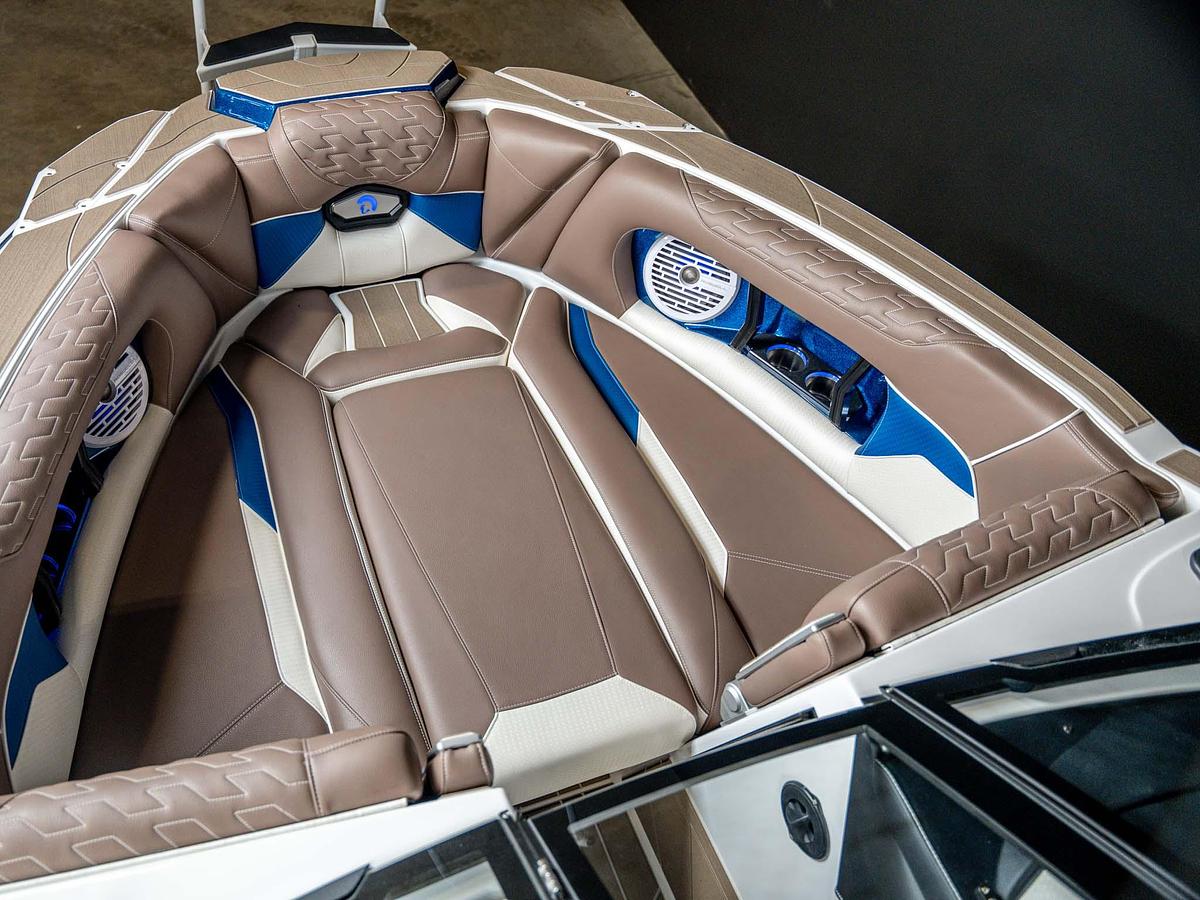 2026 Centurion Ri245 - Canadian Blue Flake / White Frost