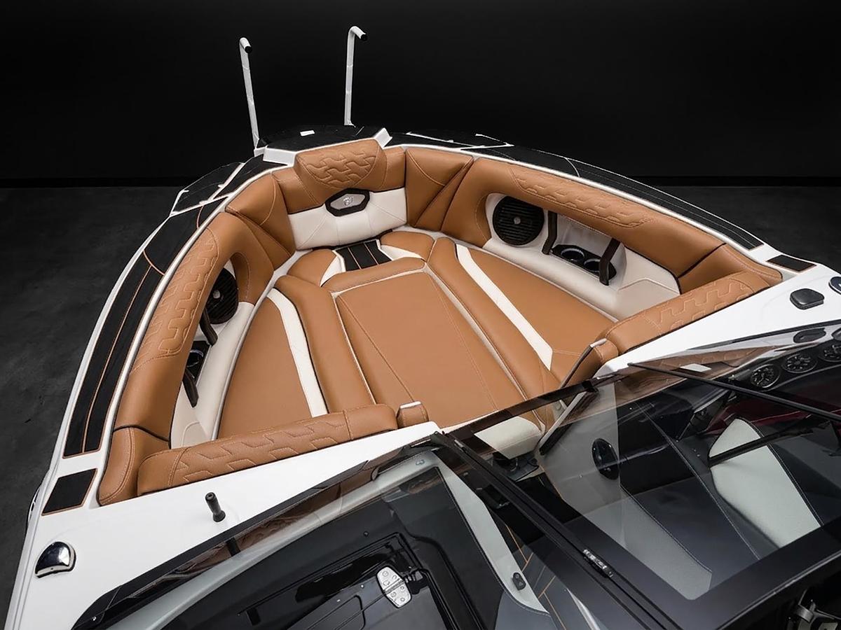 2026 Centurion Ri245 - Onyx Black Flake / White Frost Drive
