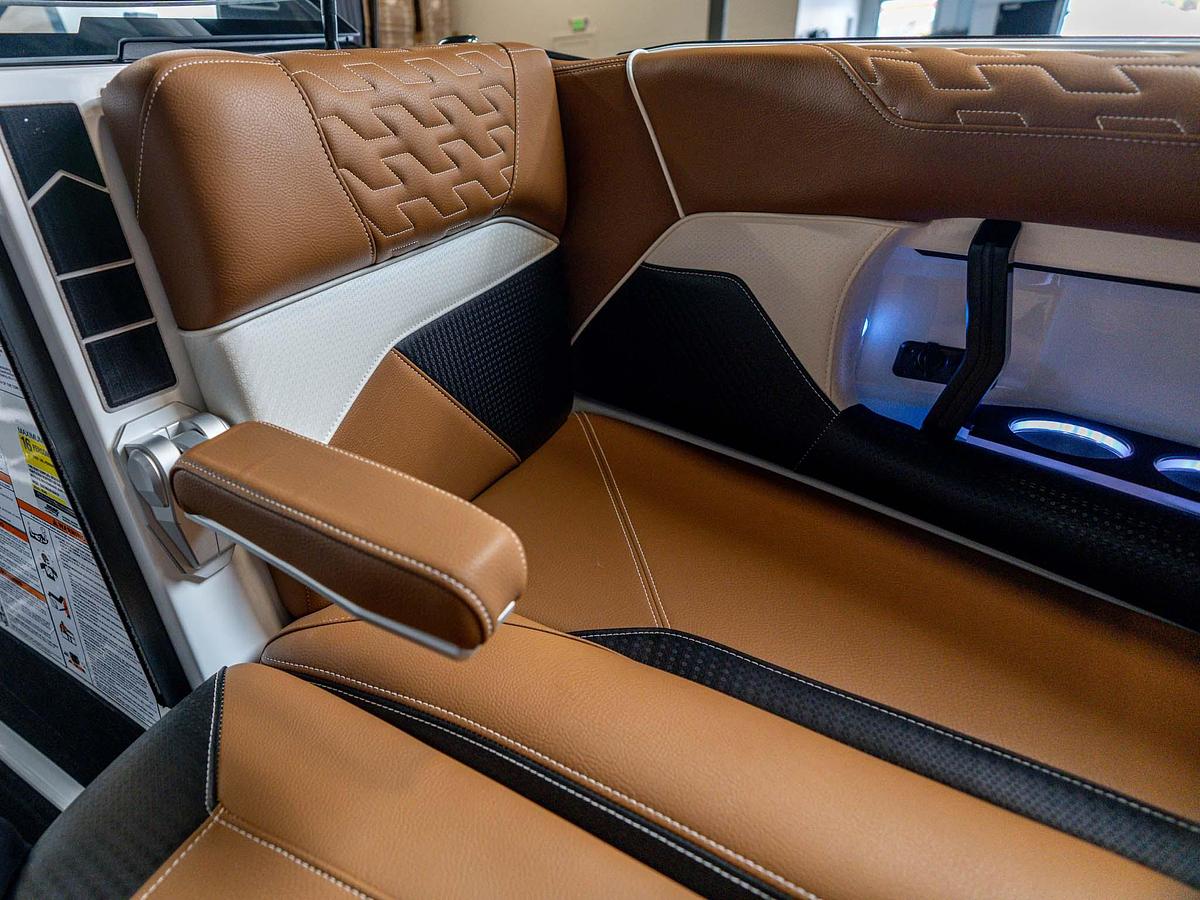 2026 Centurion Ri245 - Stormtrooper White / Castano