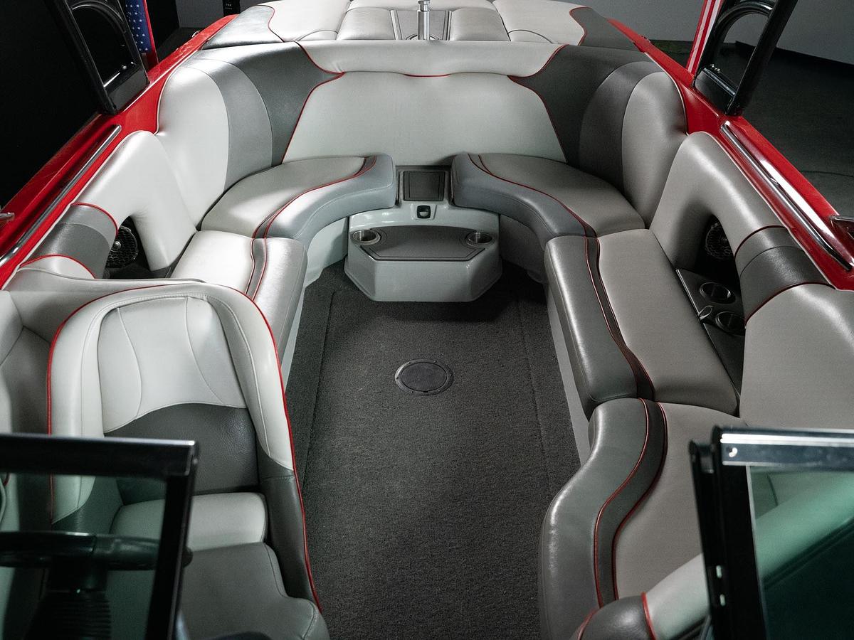 Used 2013 Sanger 237 Wake Series - Red / Black