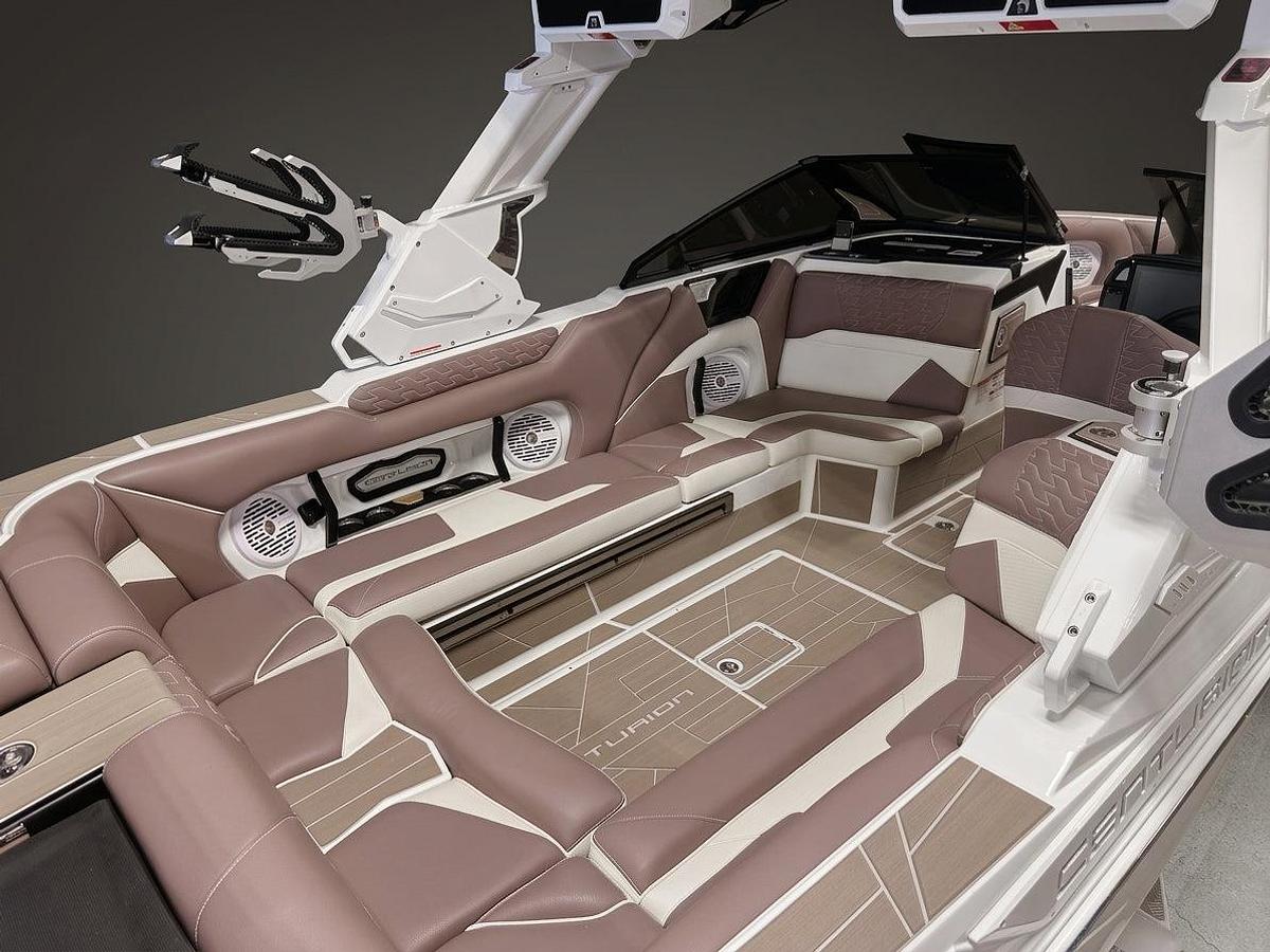 2026 Centurion Ri245 - White Frost / Mocha