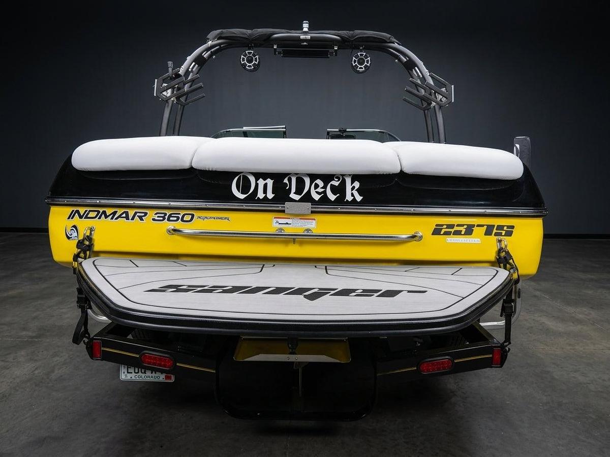 Used 2018 Sanger SV237 in Yellow w/ White interior