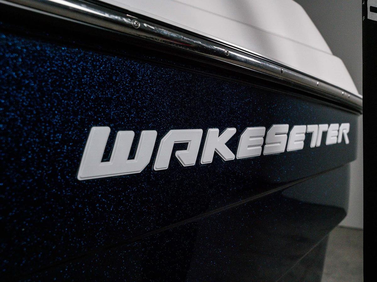 Used 2024 Malibu 23LSV - Silver Flake / Blue