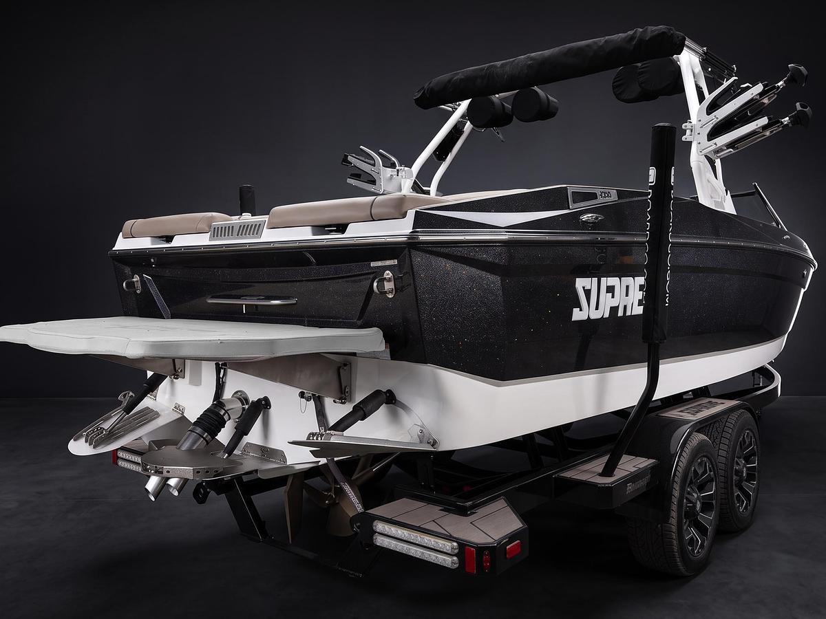 Used 2023 Supreme S240 - Black Flake / White Frost / Mocha
