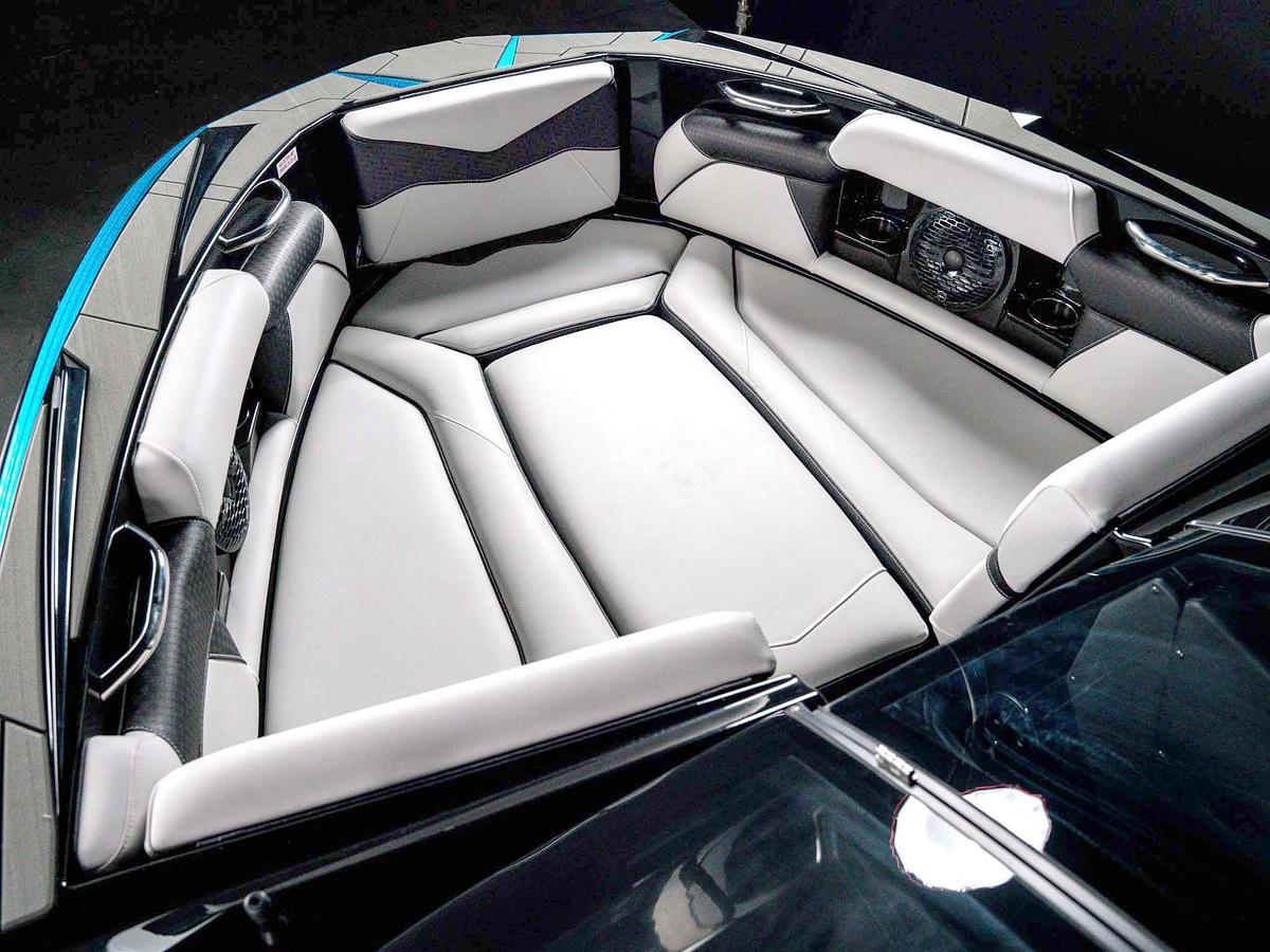 2026 Supreme S240 - Bahama Blue Flake / Onyx Black