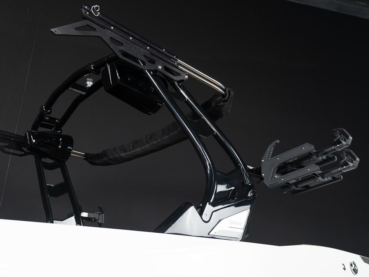 Used 2025 Supreme S240 - White Frost / Castano Brown Interior