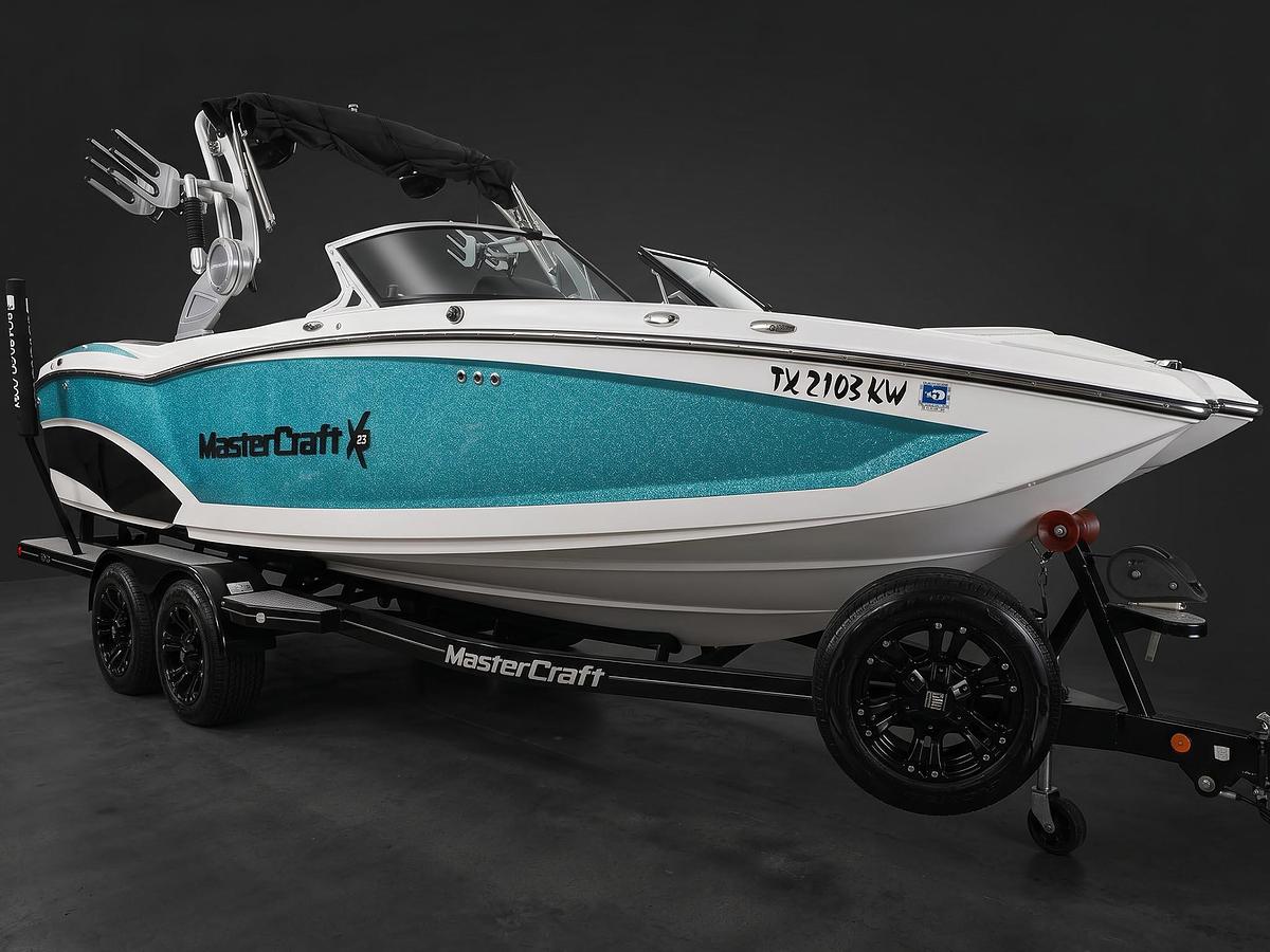 Used 2018 MasterCraft X23 - Blue MF / White / Black