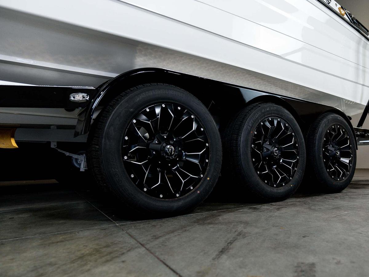 2026 Centurion Ri245 - Stormtrooper White / Castano