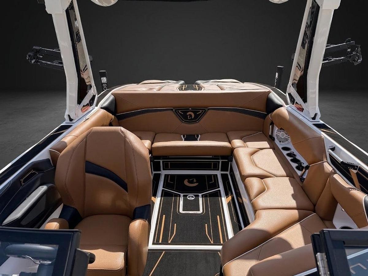 2026 Centurion Nv233 - Stormtrooper White / Castano