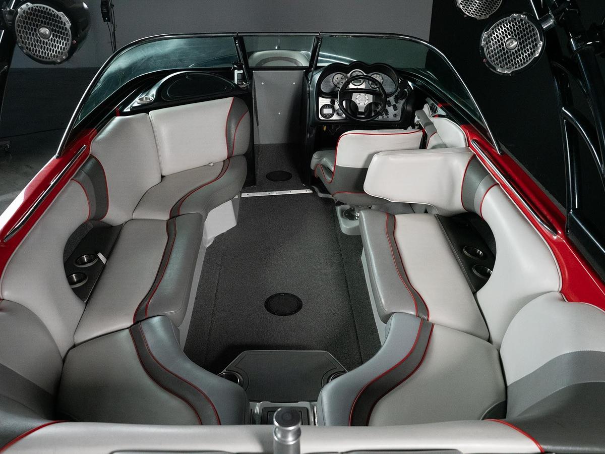 Used 2013 Sanger 237 Wake Series - Red / Black