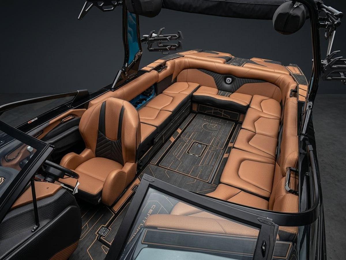 Used 2023 Centurion Fi25 in Bahama Blue w/ Castano Brown interior