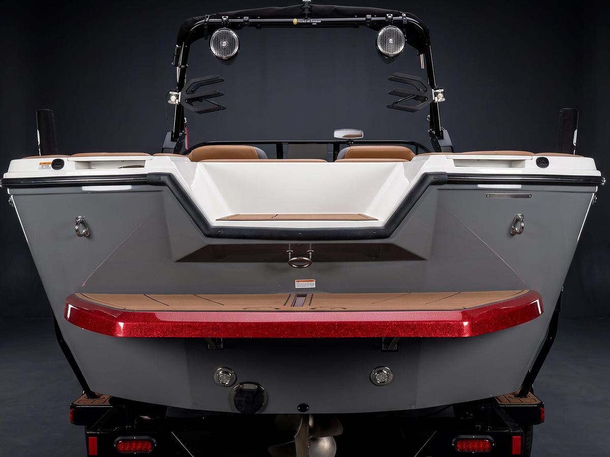 Used 2020 Heyday WT SURF in Red w/ TAN interior