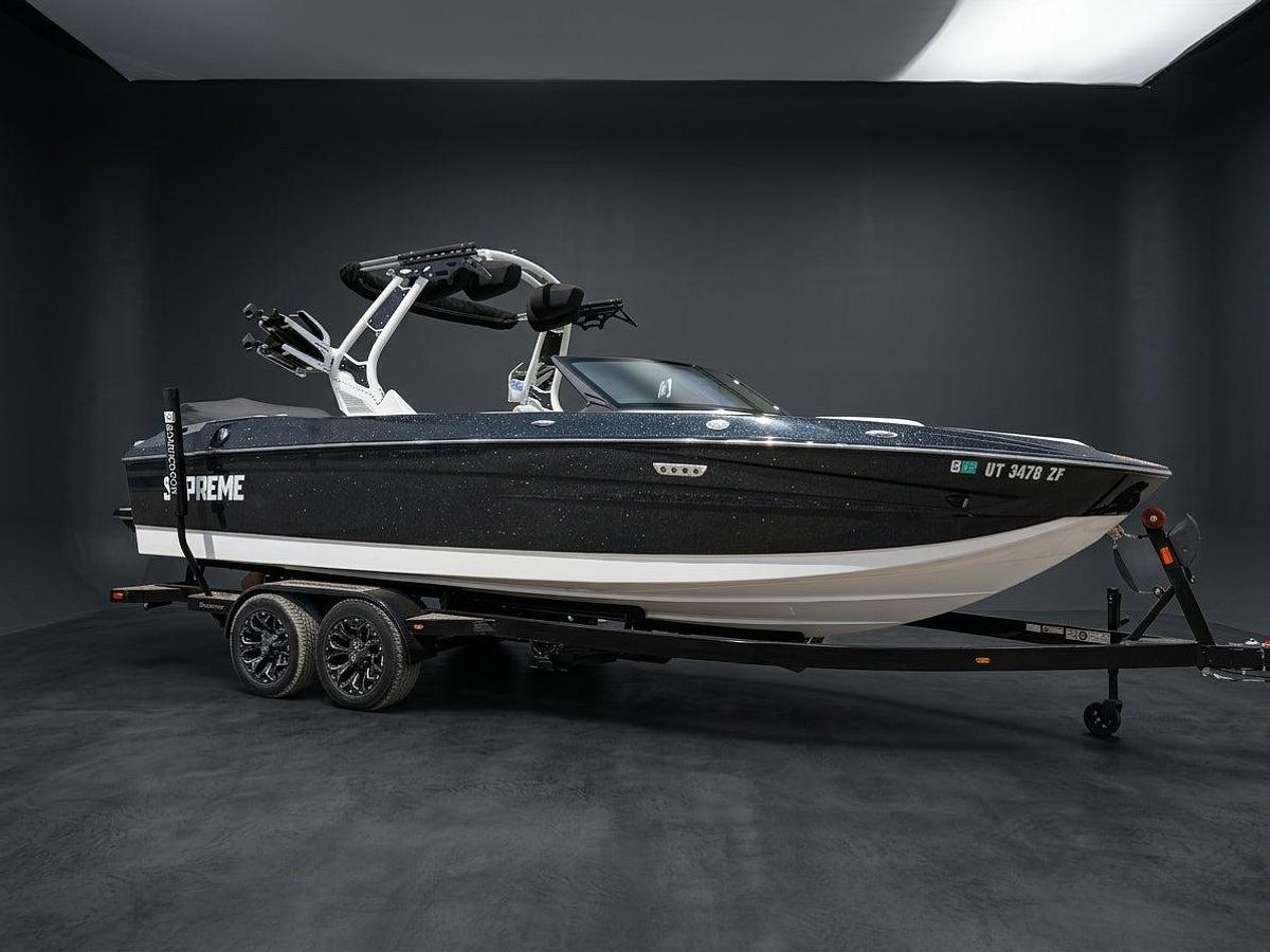 Used 2023 Supreme S240 - Black Flake