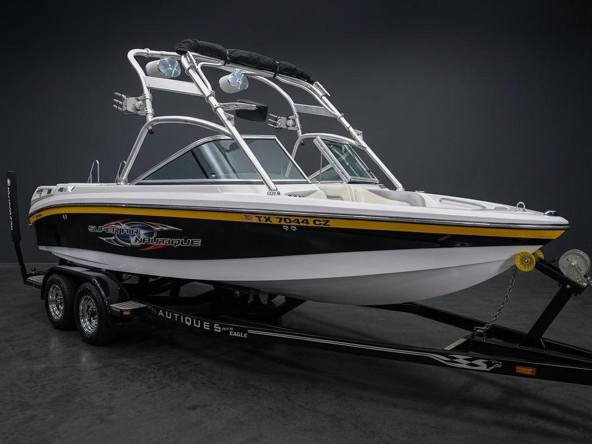 Used 2008 Nautique SAN 210 TE - White / Black