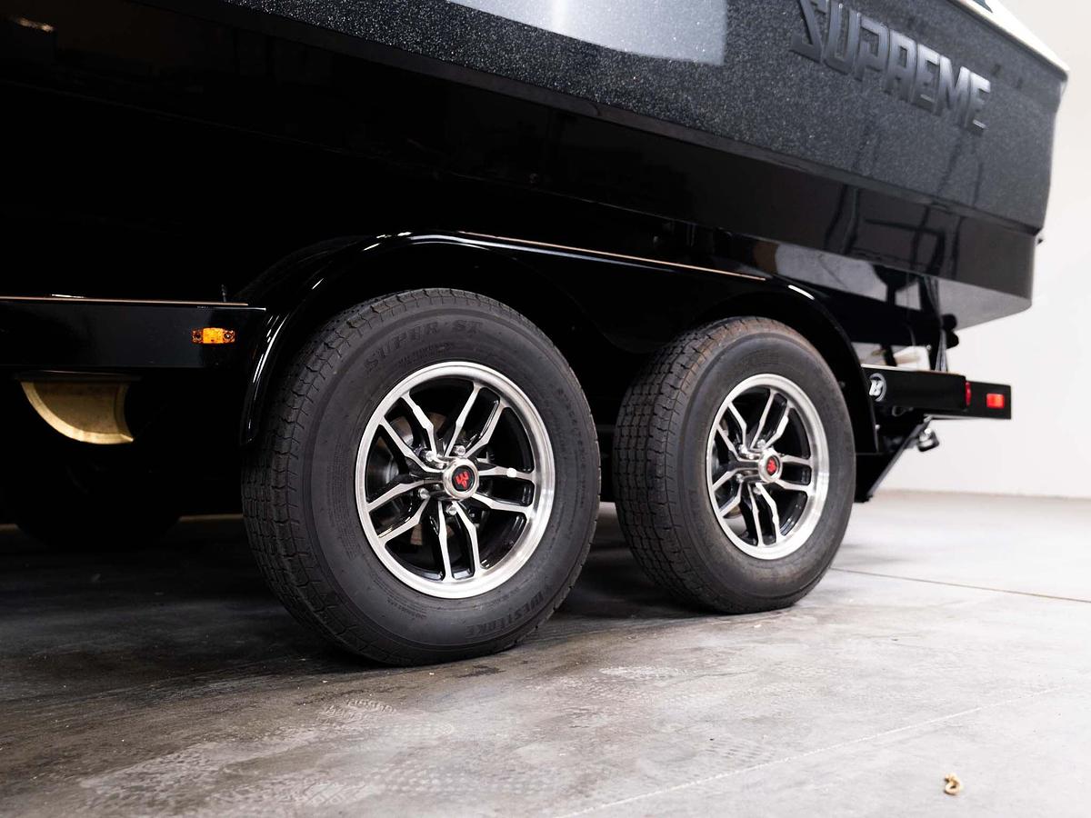 2026 Supreme S240 - Black Flake / Onyx Black