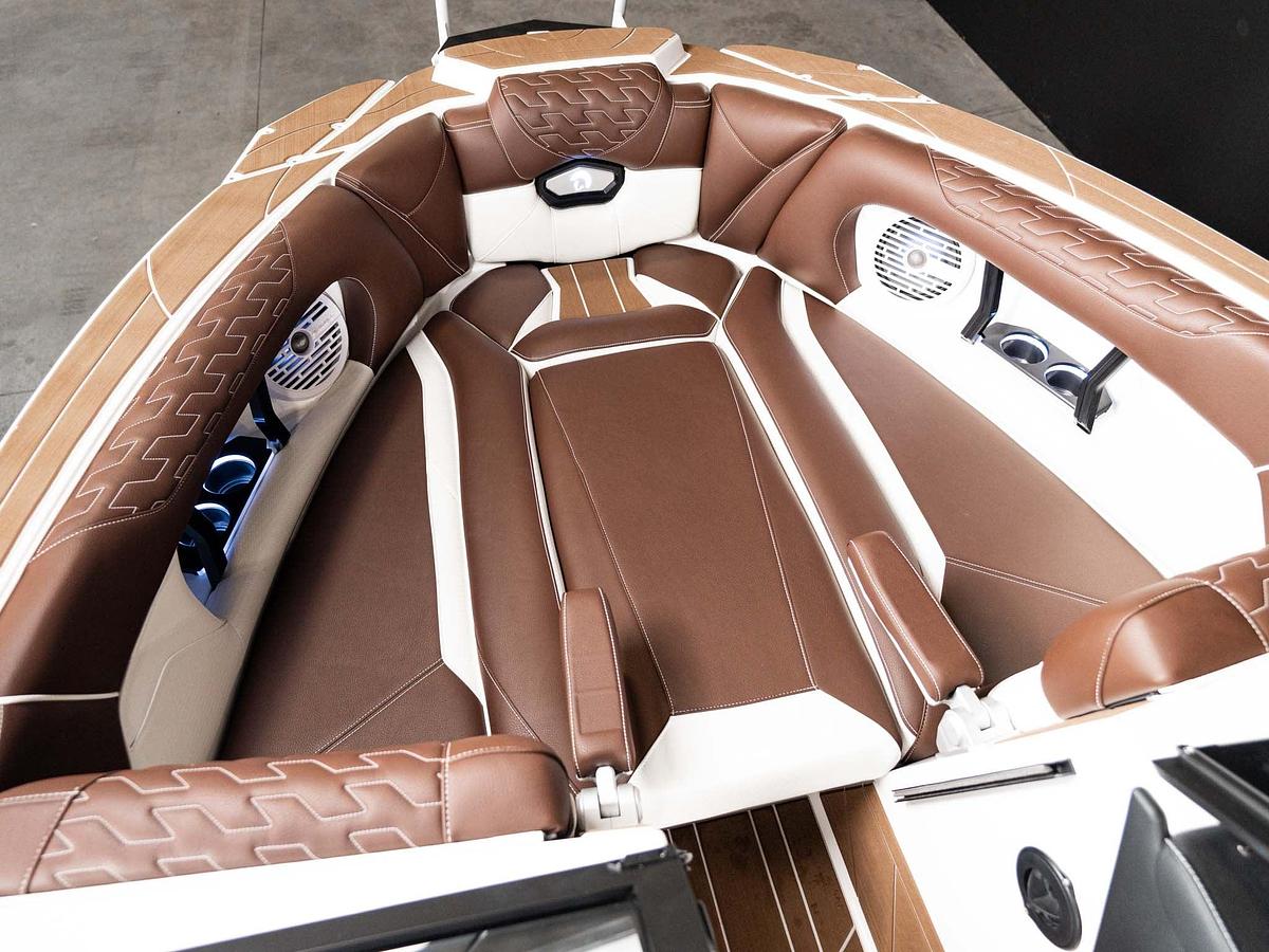 2026 Centurion Ri245 - White Frost / Saddle Brown