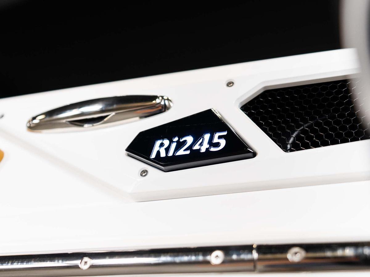 2026 Centurion Ri245 - White Frost / Saddle Brown