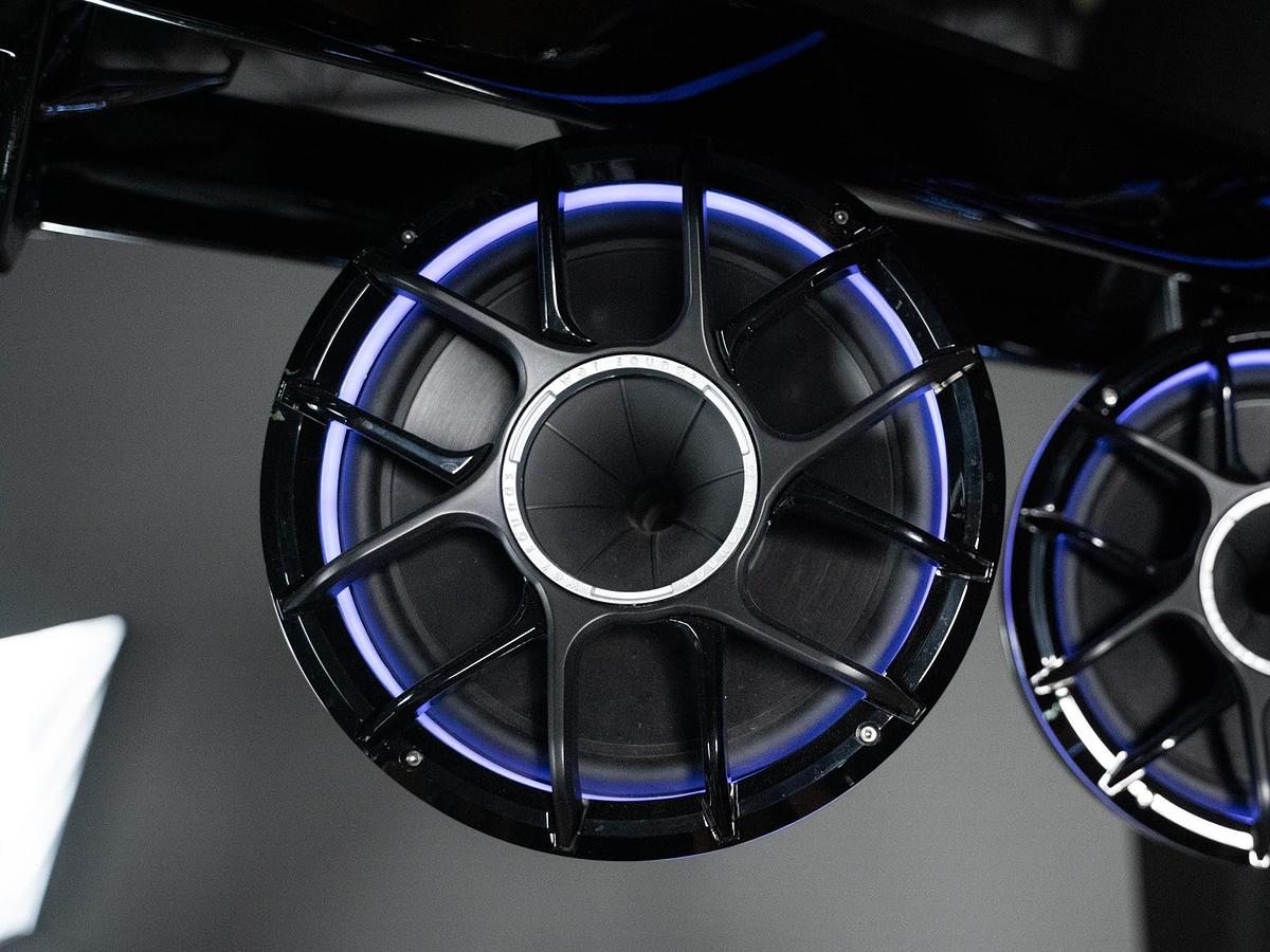 Used 2025 Centurion Ri245 Black Flake / Onyx Black