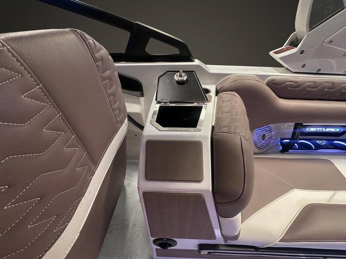 2026 Centurion Ri245 - White Frost / Mocha