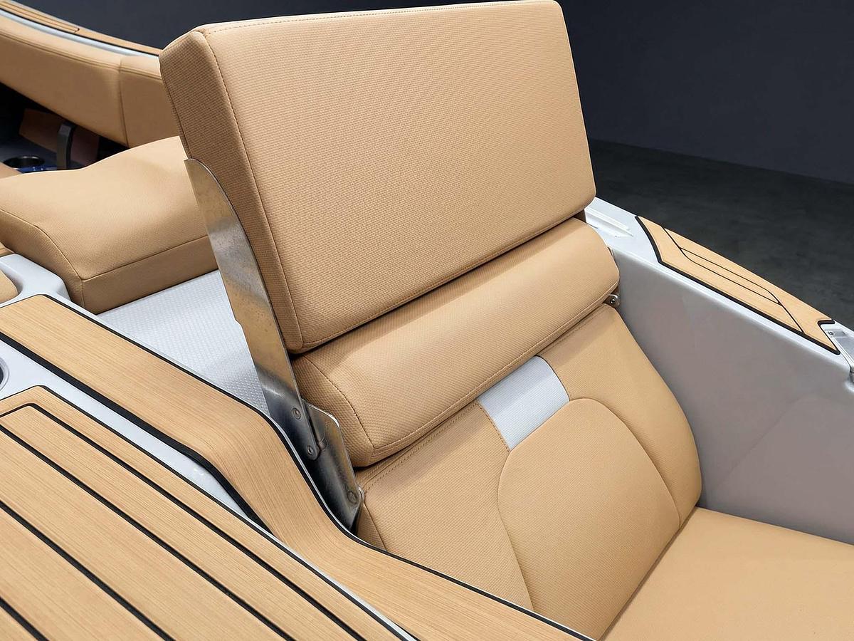 Used 2025 MasterCraft X24 - Gray / Tan