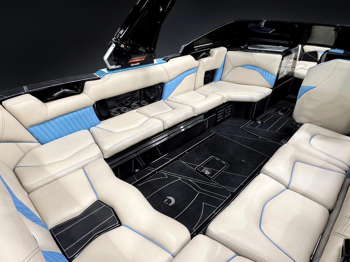 Used 2023 Centurion Fi25 in Onyx Black / Sky Blue Flake