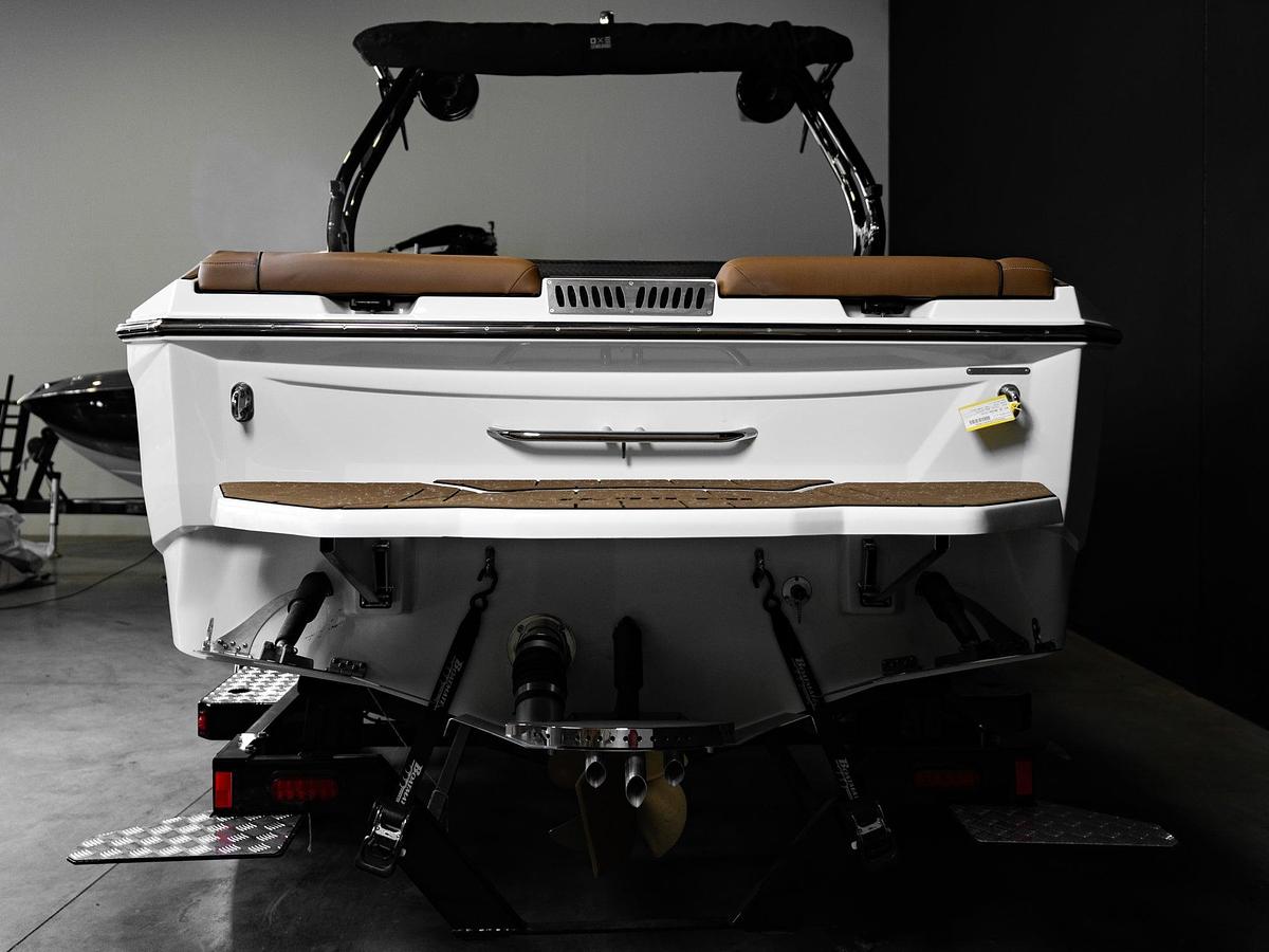 2026 Supreme S240 - White Frost / Castano