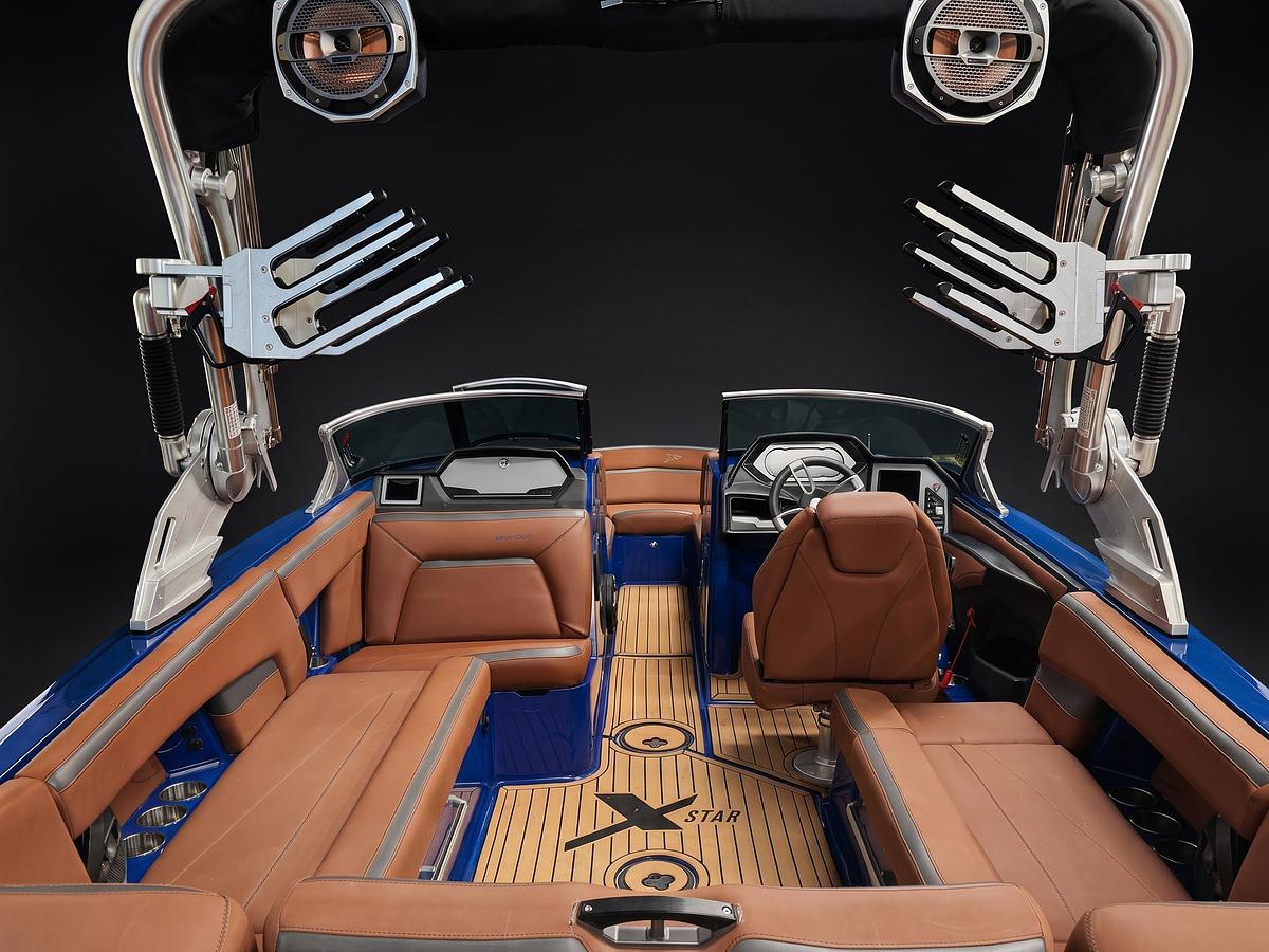 Used 2019 Mastercraft XStar - Blue / Saddle Brown