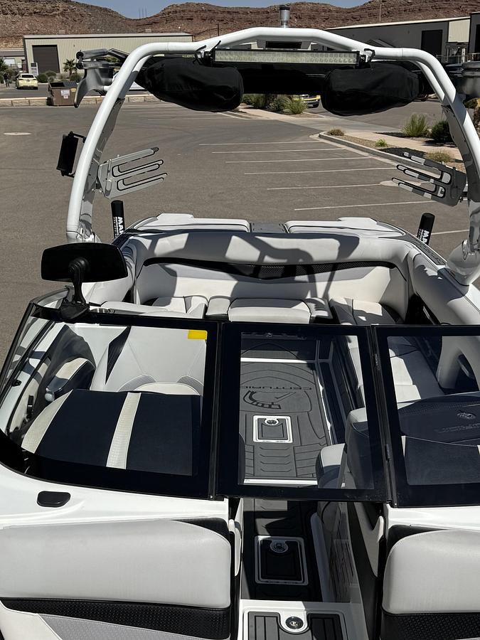 Used 2018 CENTURION RI237