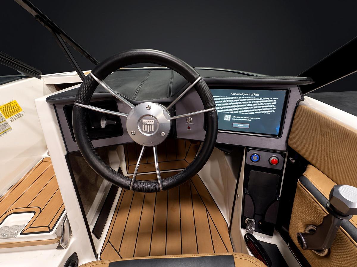 Used 2021 Mastercraft ProStar in All White w/ Tan interior