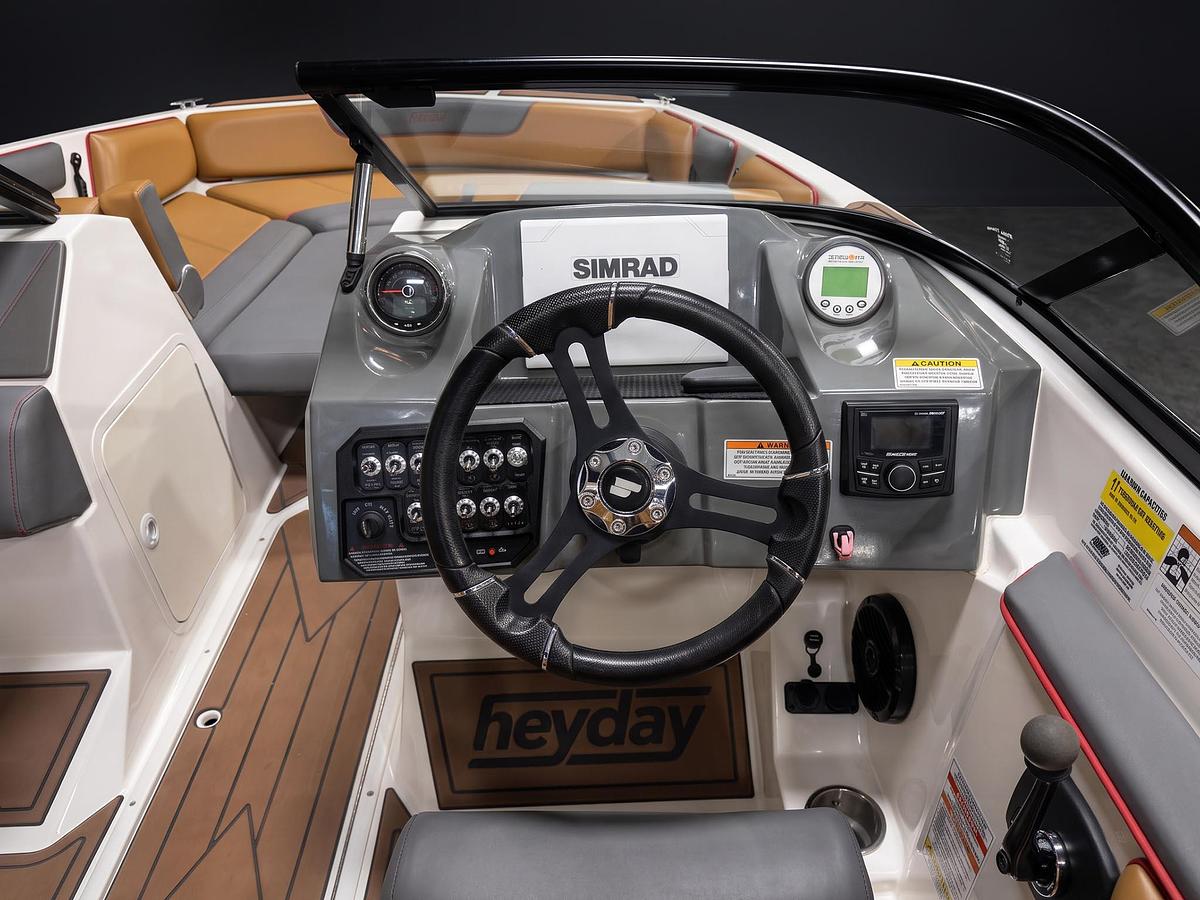 Used 2020 Heyday WT SURF in Red w/ TAN interior
