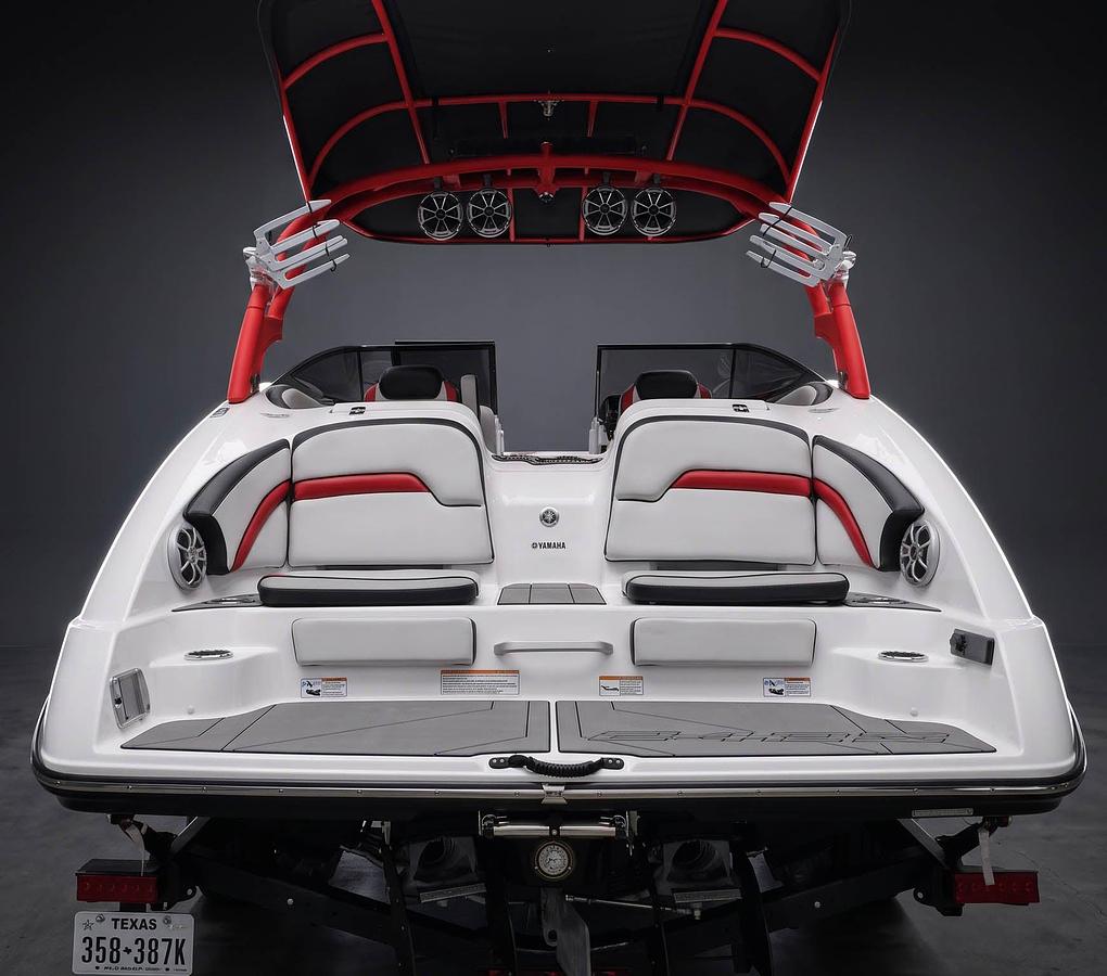 Used 2019 Yamaha 242x in White w/ WHITE interior