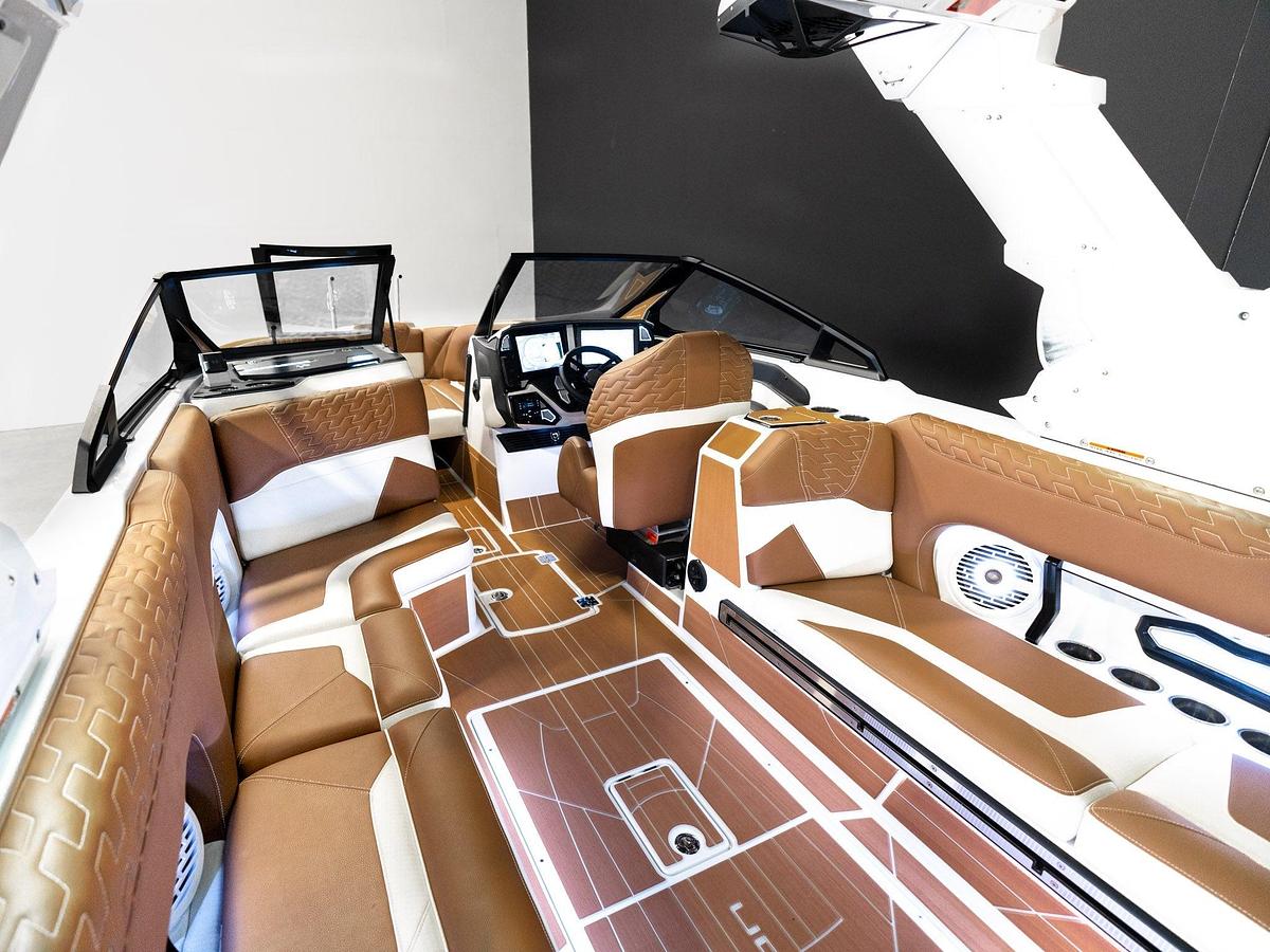 2026 Centurion Ri245 - White Frost / Castano Interior