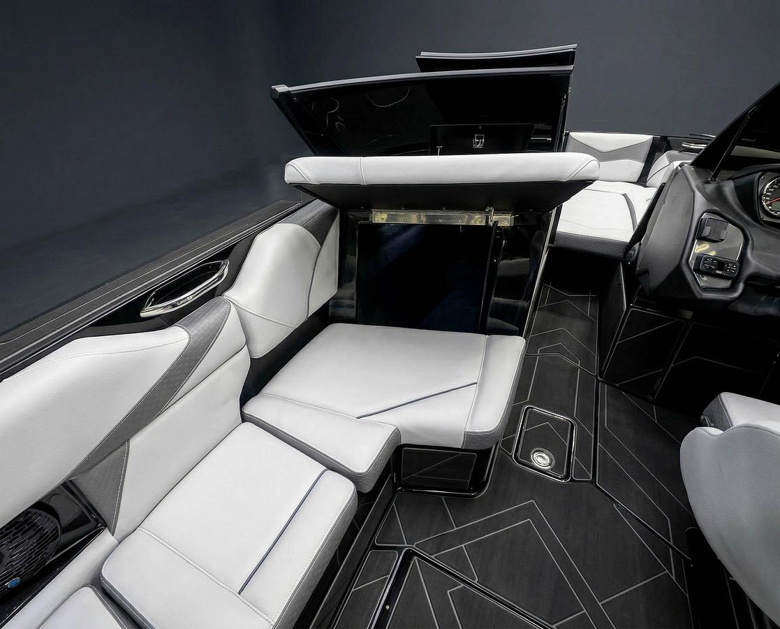 2026 Supreme S240 - Onyx Black / Canadian Blue Flake / Gray Interior