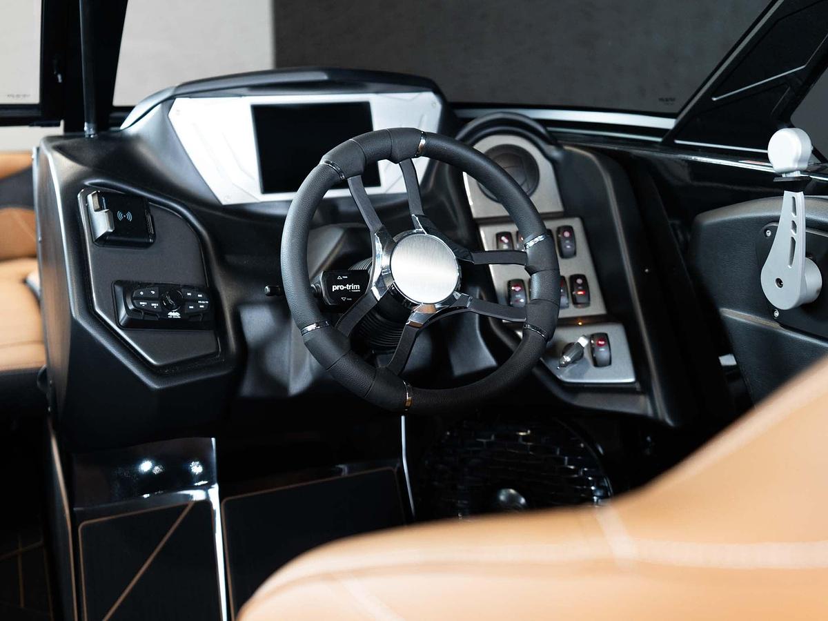 2026 Supreme S240 - Black Flake / Onyx Black