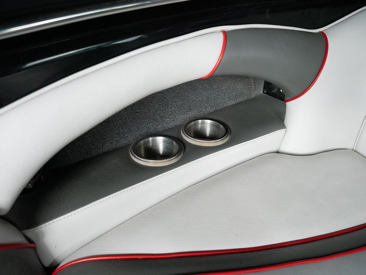 Used 2013 Sanger 237 Wake Series - Red / Black