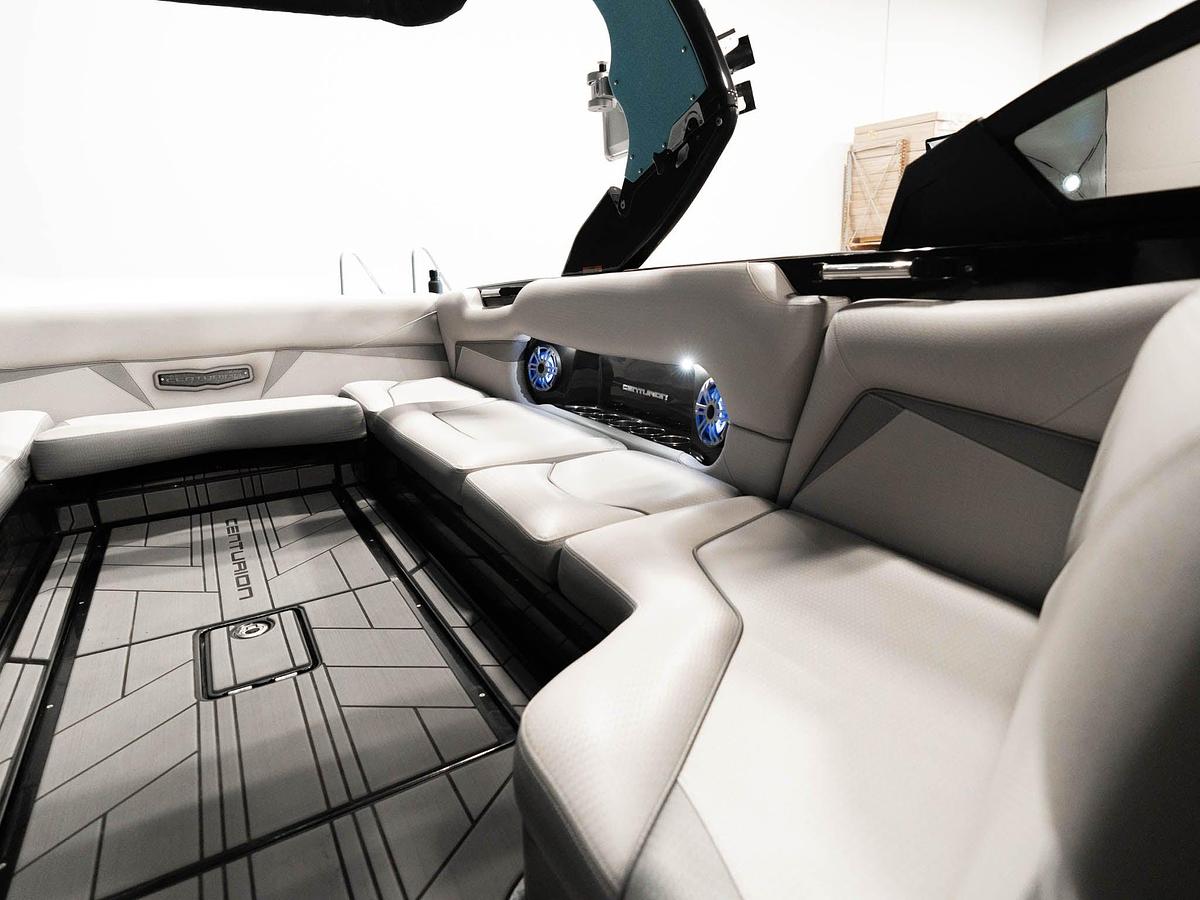 Used 2020 Centurion Vi24- Black / SkyBlue