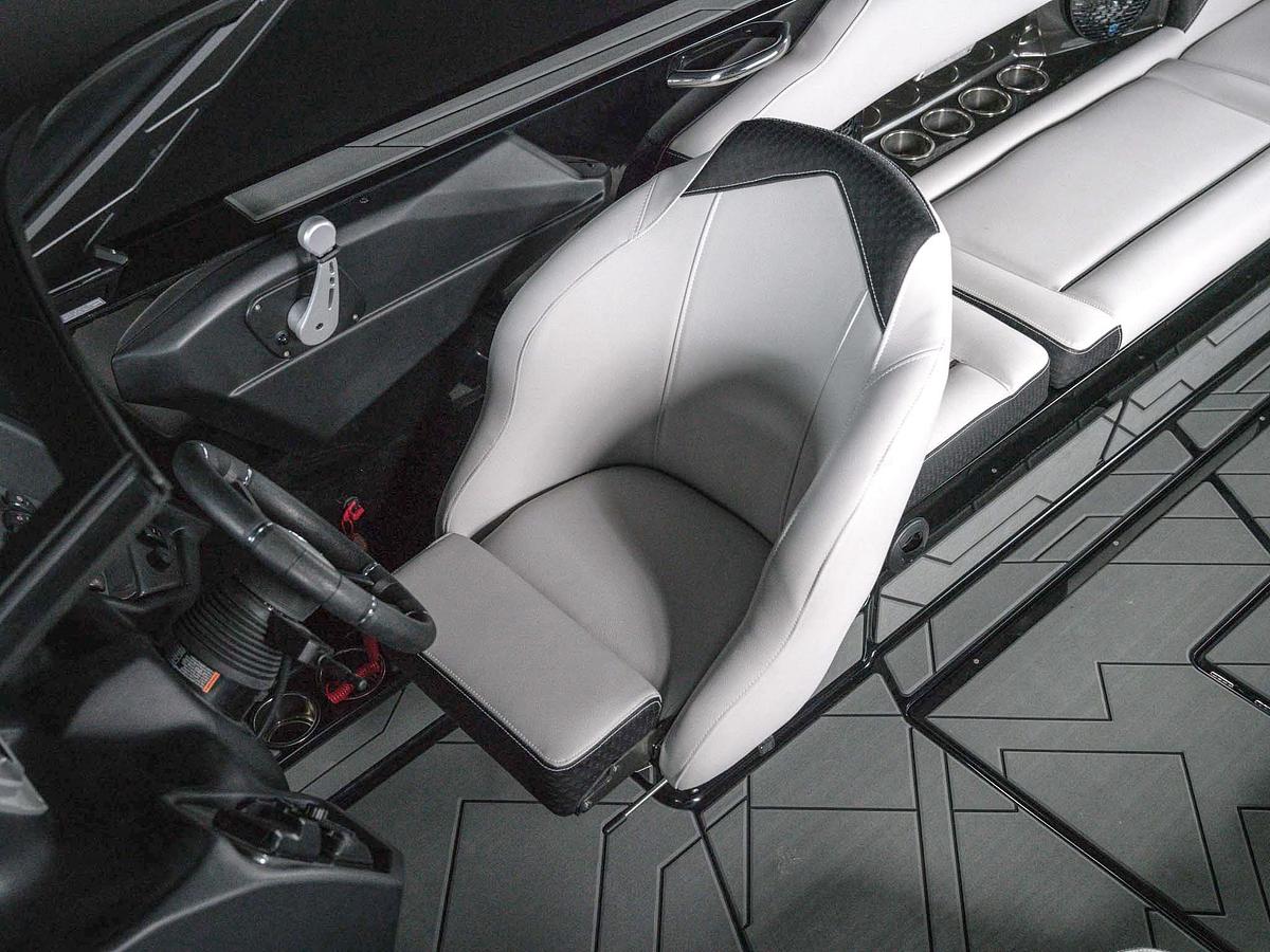 2026 Supreme S240 - Bahama Blue Flake / Onyx Black