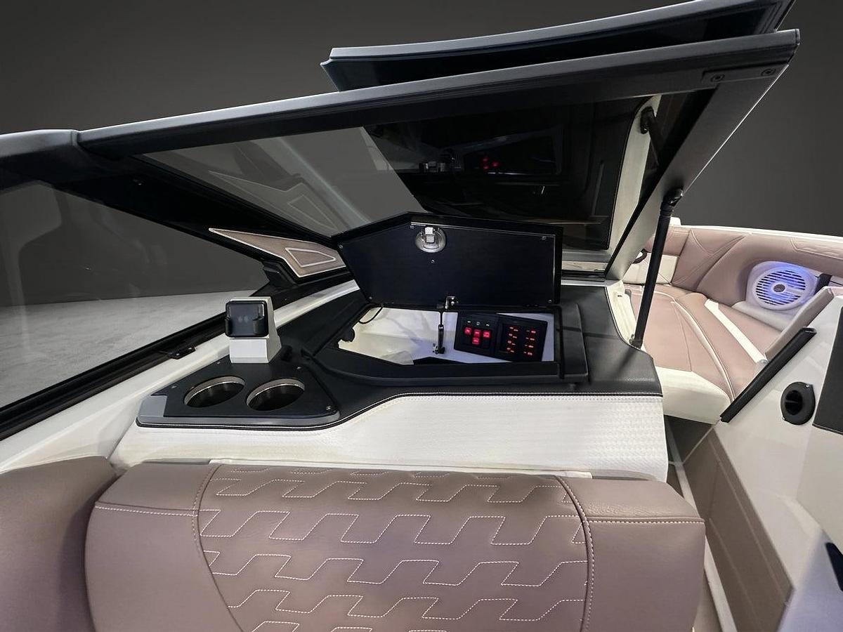 2026 Centurion Ri245 - White Frost / Mocha