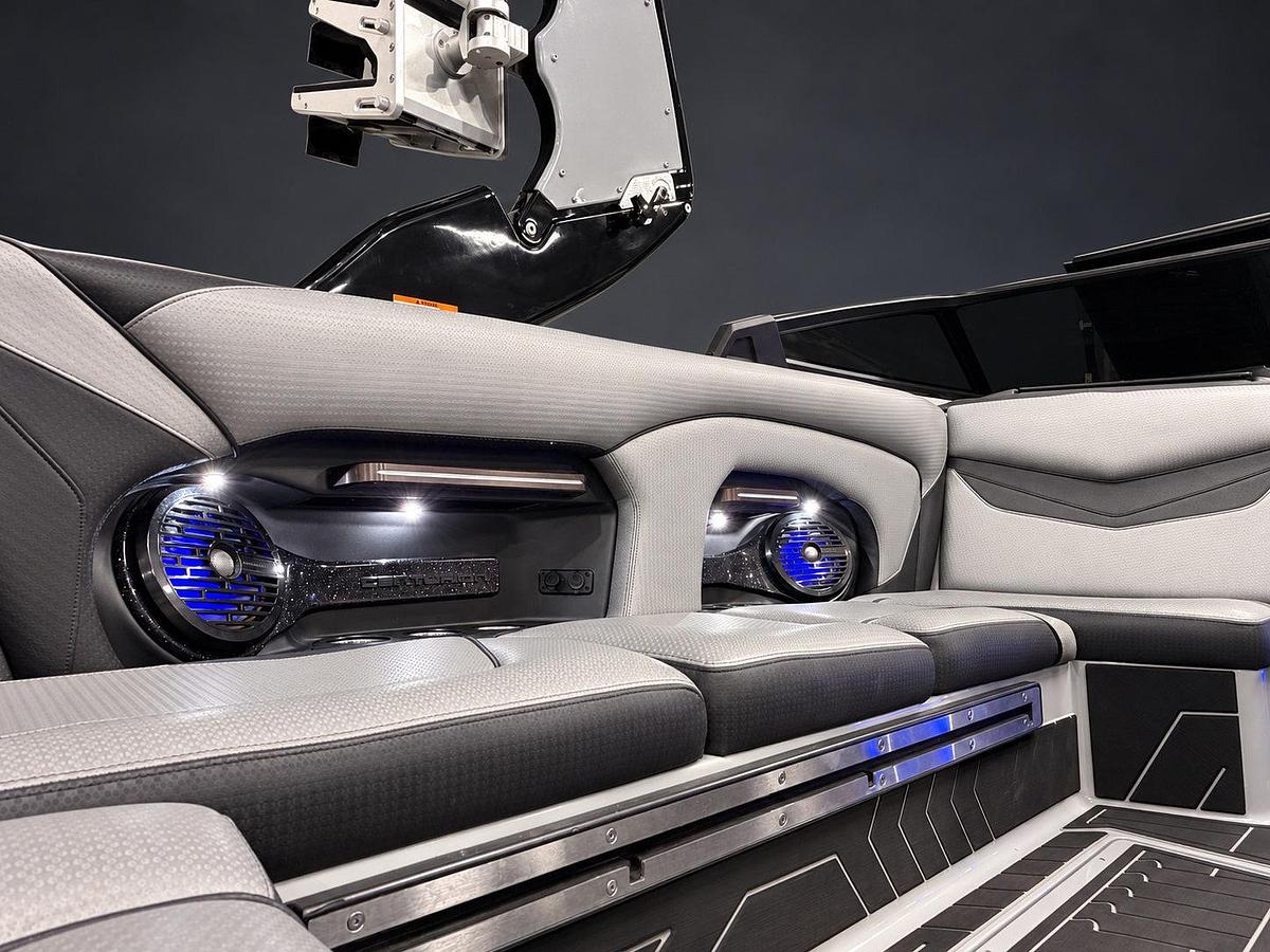 Used 2020 Centurion Ri237 in Stone Grey w/ Grey interior