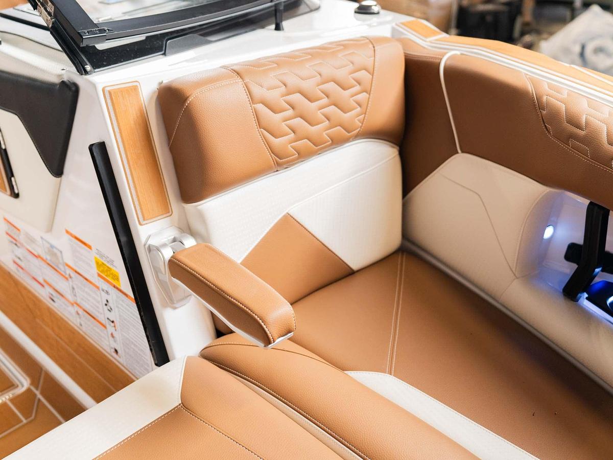 2026 Centurion Ri265 - White Frost / Castano Brown