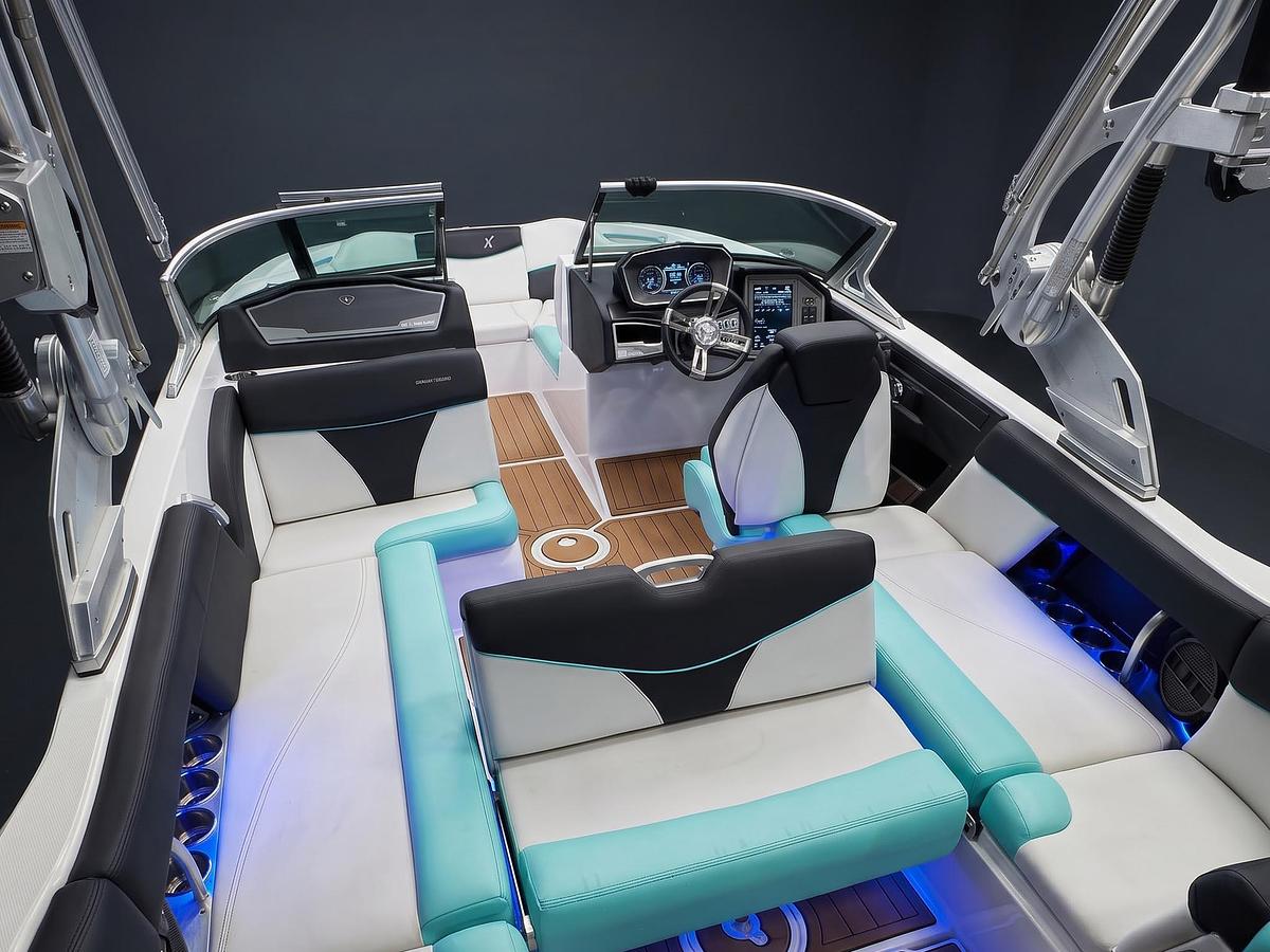 Used 2018 MasterCraft X23 - Blue MF / White / Black