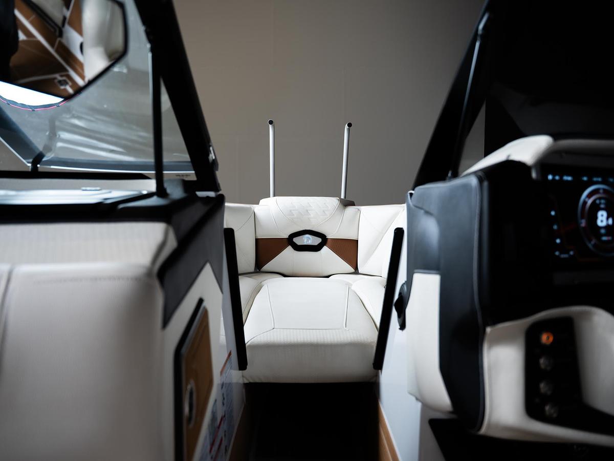 Used 2024 Centurion Ri265 - Red / White