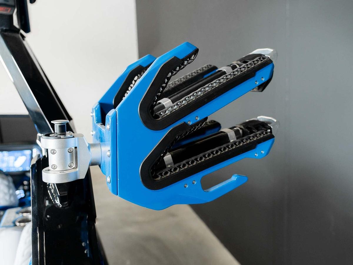 2025 Centurion Ri245 - Onyx Black / Marina Blue