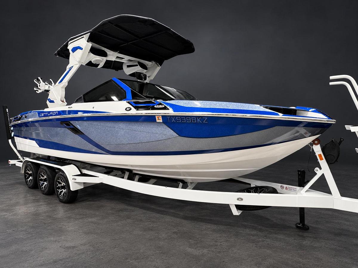 Used 2024 Centurion Ri245 in White w/ WHITE interior