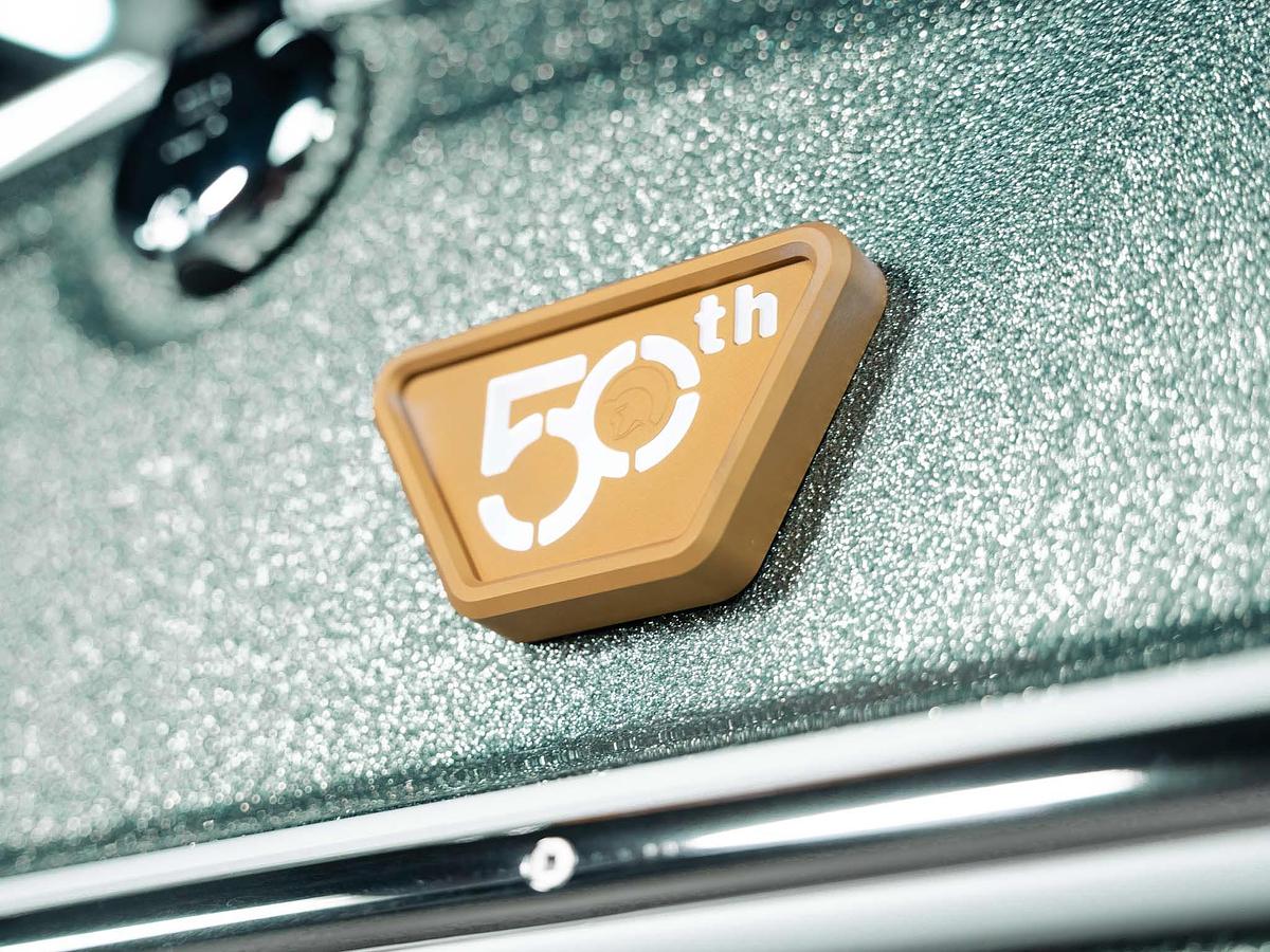 2026 Centurion NV243 - Olive Pewter Flake / White Frost