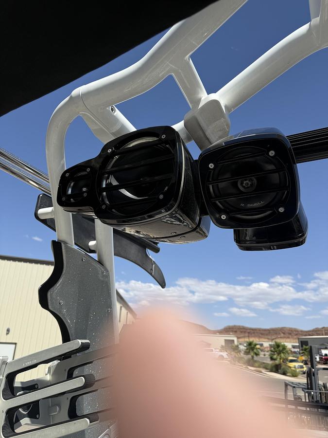 Used 2018 CENTURION RI237