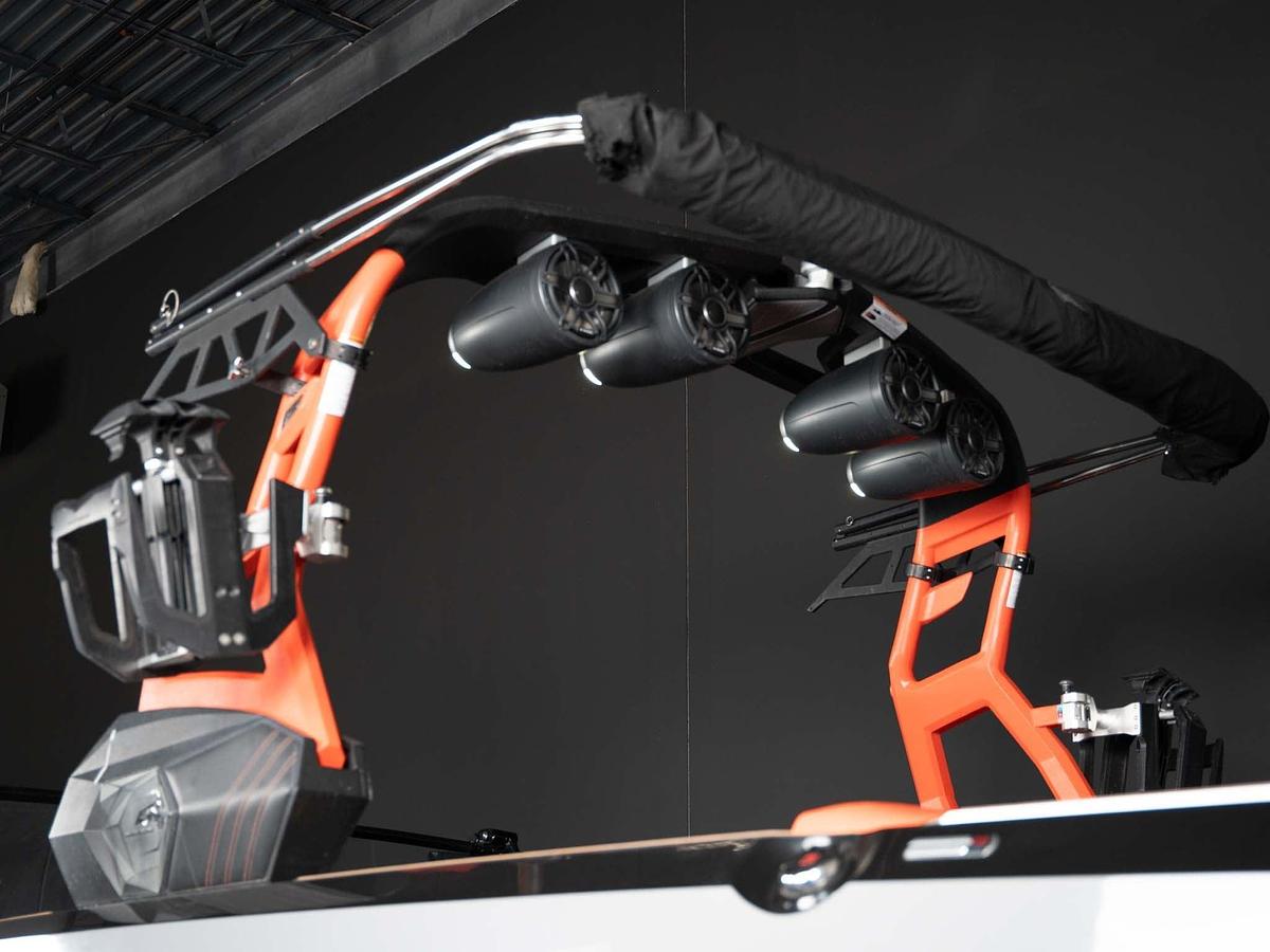 Used 2019 Nautique G25 - Grey / Orange