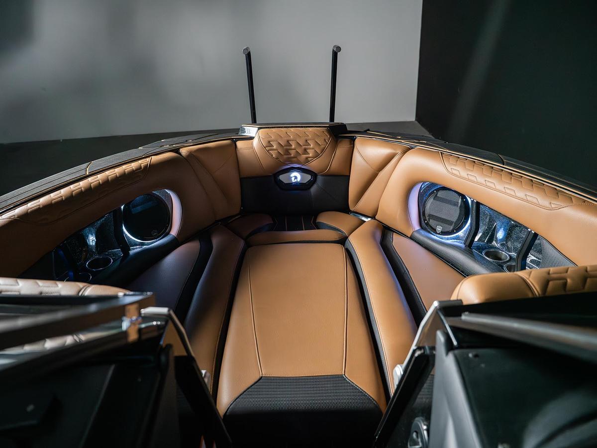 Used 2025 Centurion Ri245 Black Flake / Onyx Black