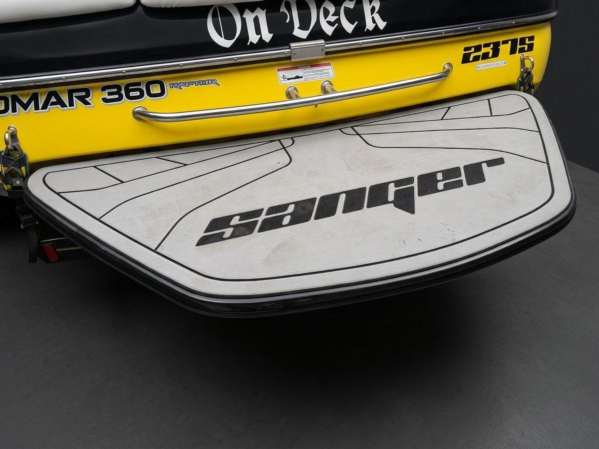 Used 2018 Sanger SV237 in Yellow w/ White interior