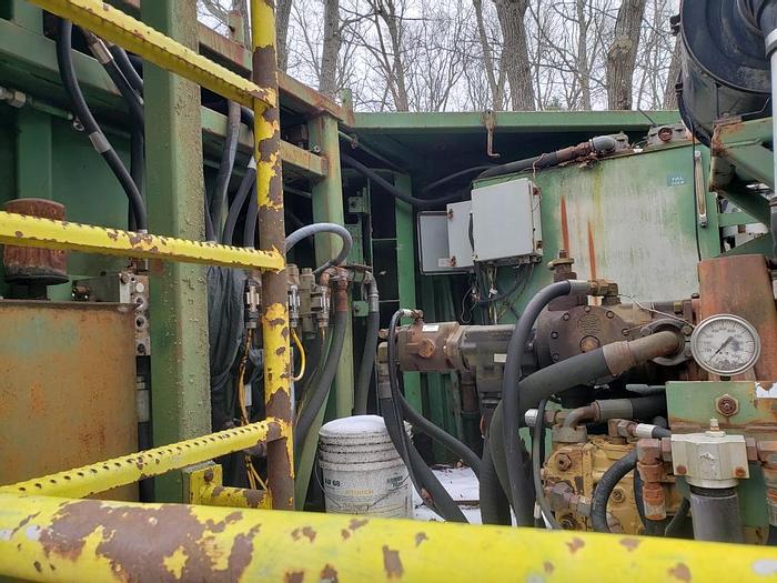 Used 1990 Manitowoc flail debarker 2042/ Two Unit Deal